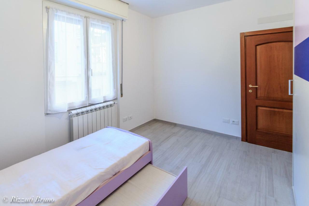 Appartamento Ristrutturato A Nuovo !!! Varazze Eksteriør bilde
